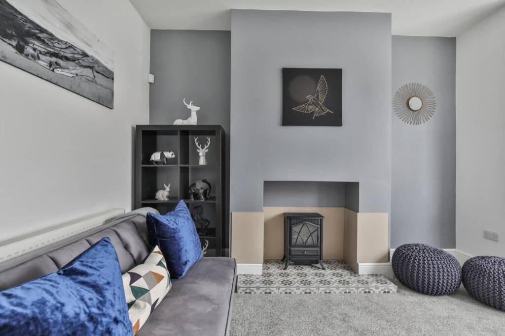 Refurbished Plush Property Great Transport Links Sheffield Exterior photo