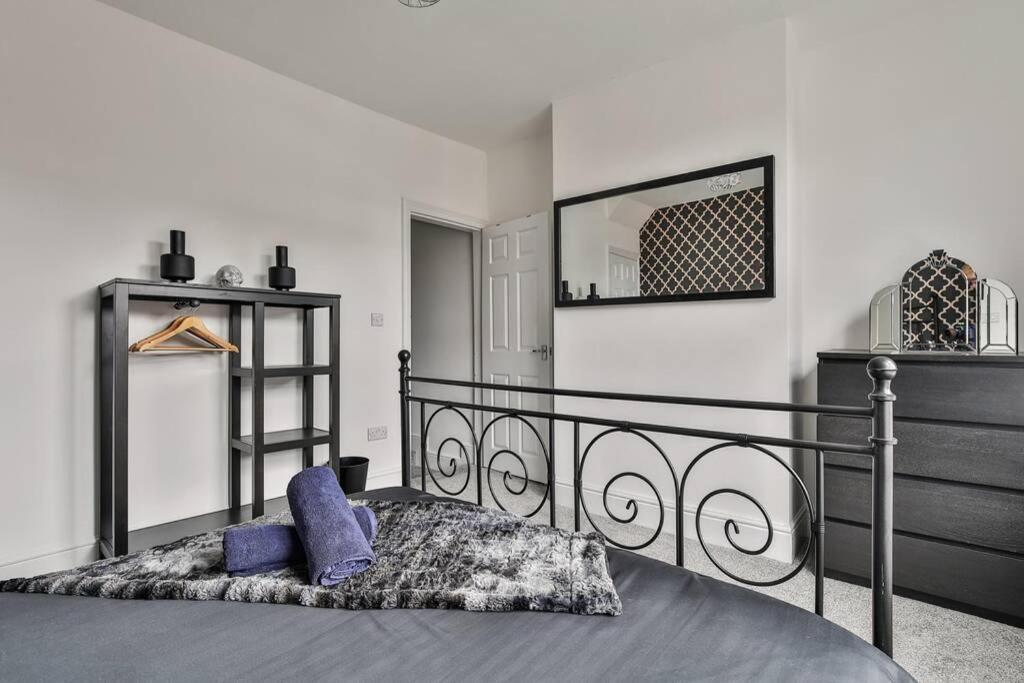 Refurbished Plush Property Great Transport Links Sheffield Exterior photo